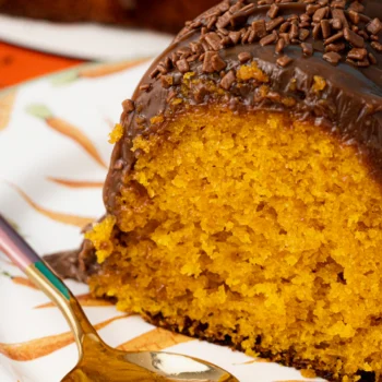 Bolo de Cenoura com Brigadeiro