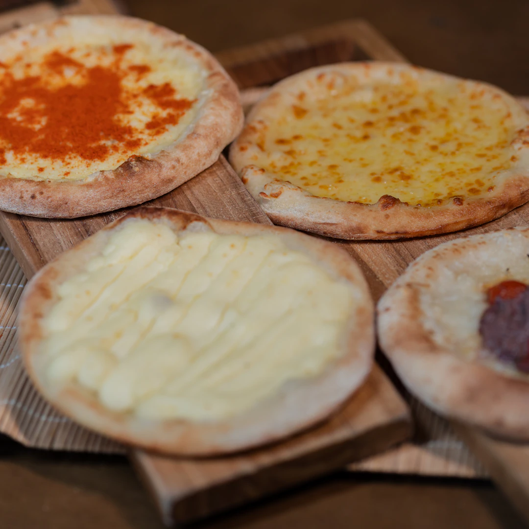 Mini Pizza de Calabresa